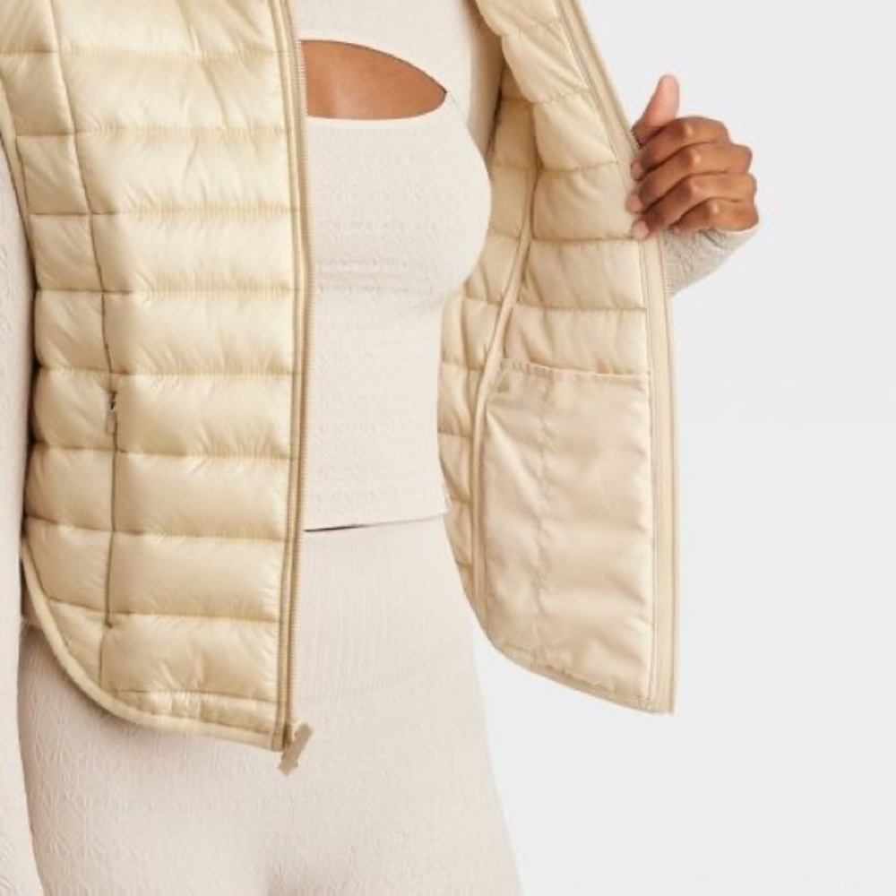NWT Women's Quilted Puffer Vest - JoyLab™